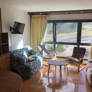 https://plein-ciel-studio-cabine-30m-lumineux-en-centre-station.midi-pyreneeshotels.com